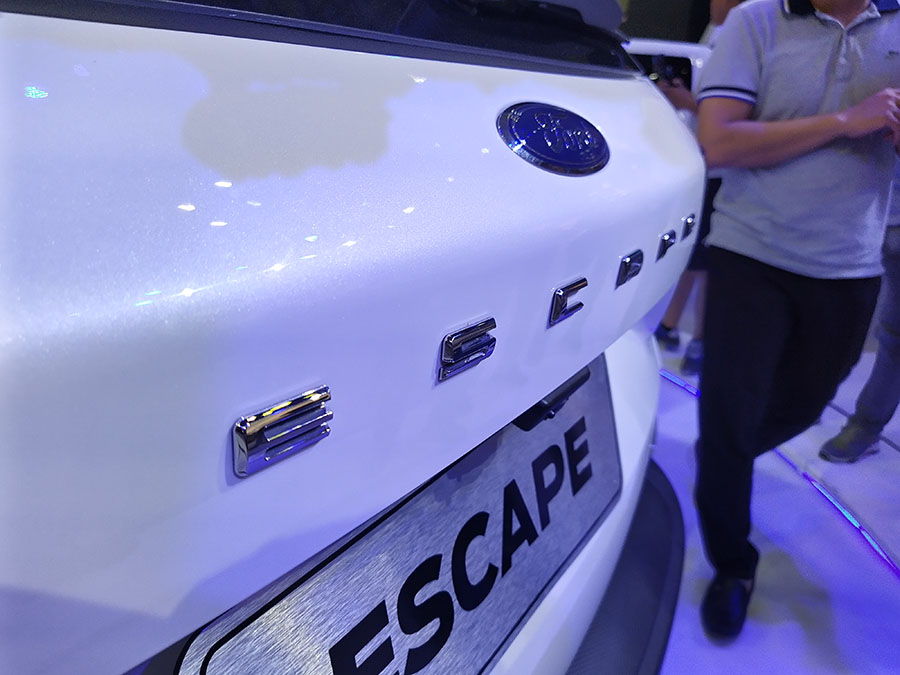ford escape logo