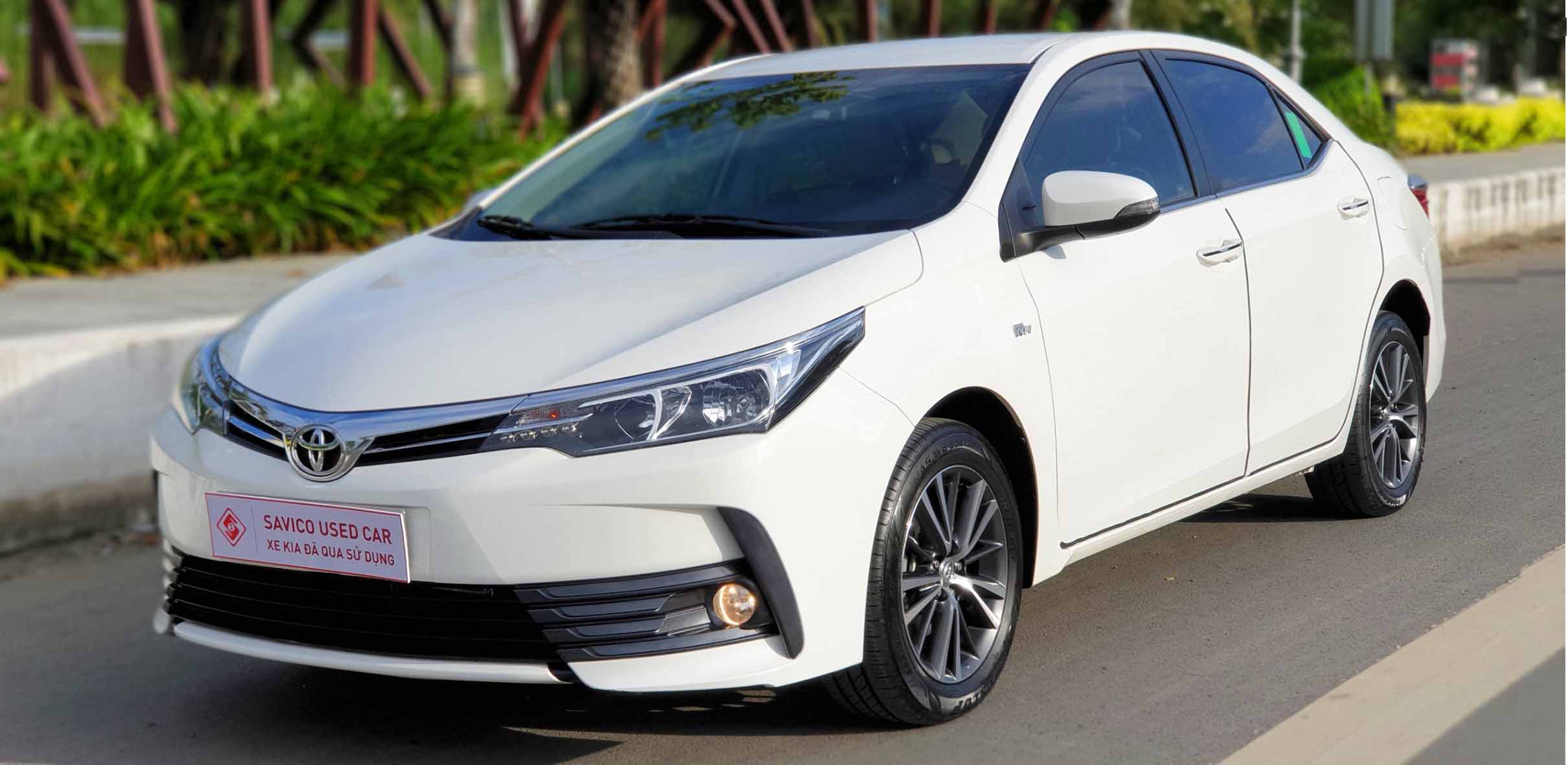 Giá xe Toyota Corolla Altis 2018  Update tính năng An Toàn 0941623888