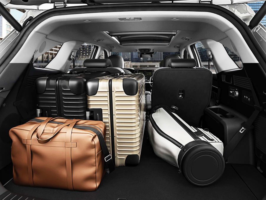 Khoang hành lý xe Sorento rộng rãi & thiết kế thông minh