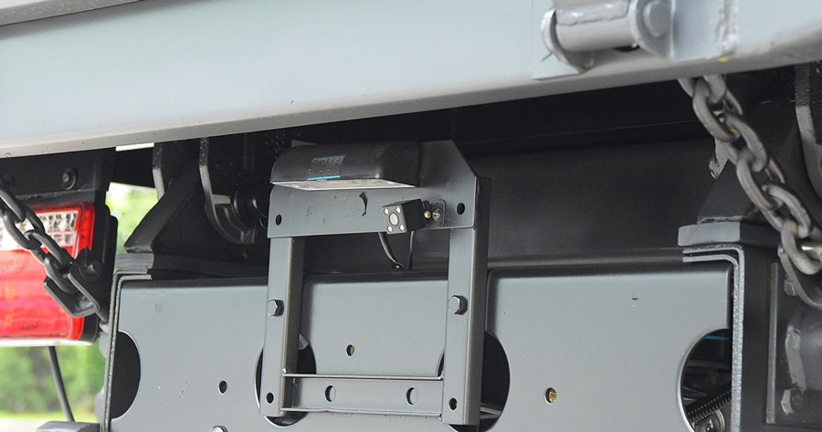 Xe tải ben 5 tấn TMT trang bị thêm cam lùi giúp dễ dàng hơn trong việc lùi đổ hàng
