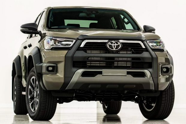 Toyota Hilux 2023 (Rogue) đã ra mắt tại Úc