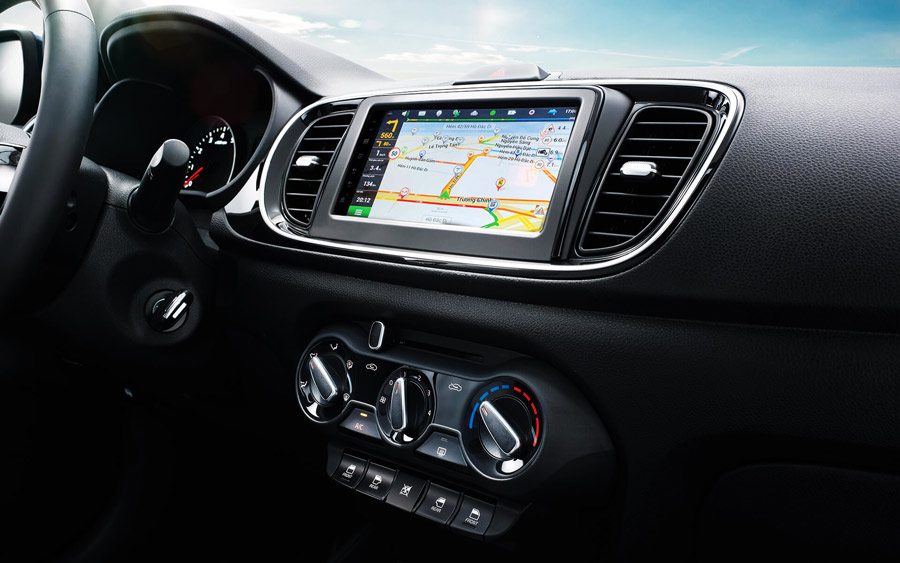 Màn hình AVN 7 inch tích hợp bản đồ dẫn đường GPS cập nhật mới nhất, giúp người lái di chuyển dễ dàng và nhanh chóng