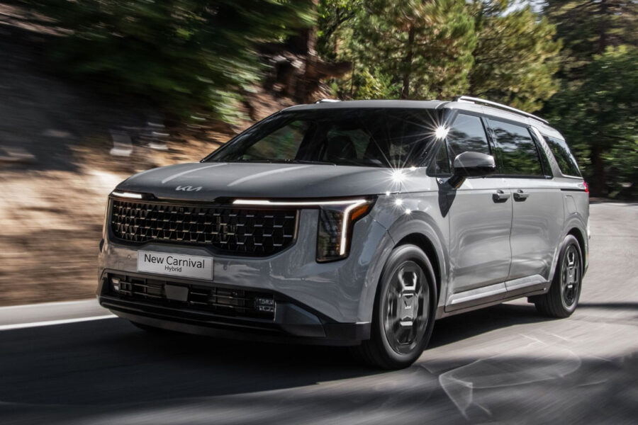 Kia New Carnival: Ưu đãi 80 triệu, tiên phong Hybrid