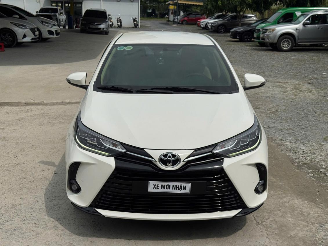 Hình ảnh xe Toyota Vios G 2022 màu trắng, phiên bản số tự động
