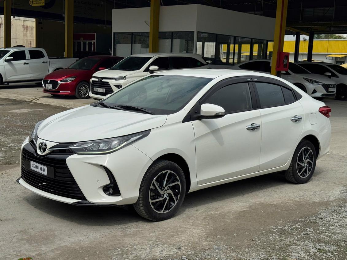 Hình ảnh xe Toyota Vios G 2022 màu trắng, phiên bản số tự động