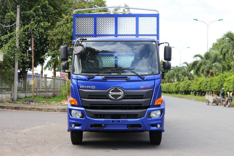 Xe tải Hino PGV 8T5 Euro 5 thùng khung mui bạt dài 8m1
