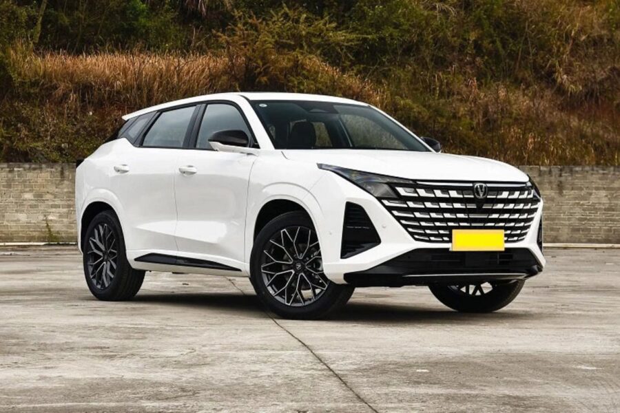 Changan UNI-Z 2026 ra mắt: SUV hạng D giá từ 441,66 triệu