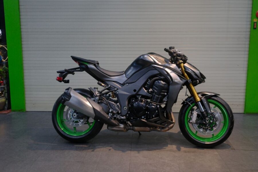 Kawasaki Z1100 SE ABS 2026: Giá 409 triệu, 1099cc