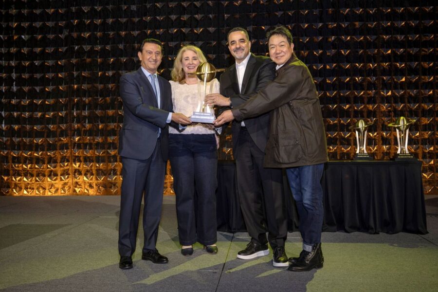 Hyundai IONIQ 6 N đoạt giải Xe hiệu năng cao thế giới 2026