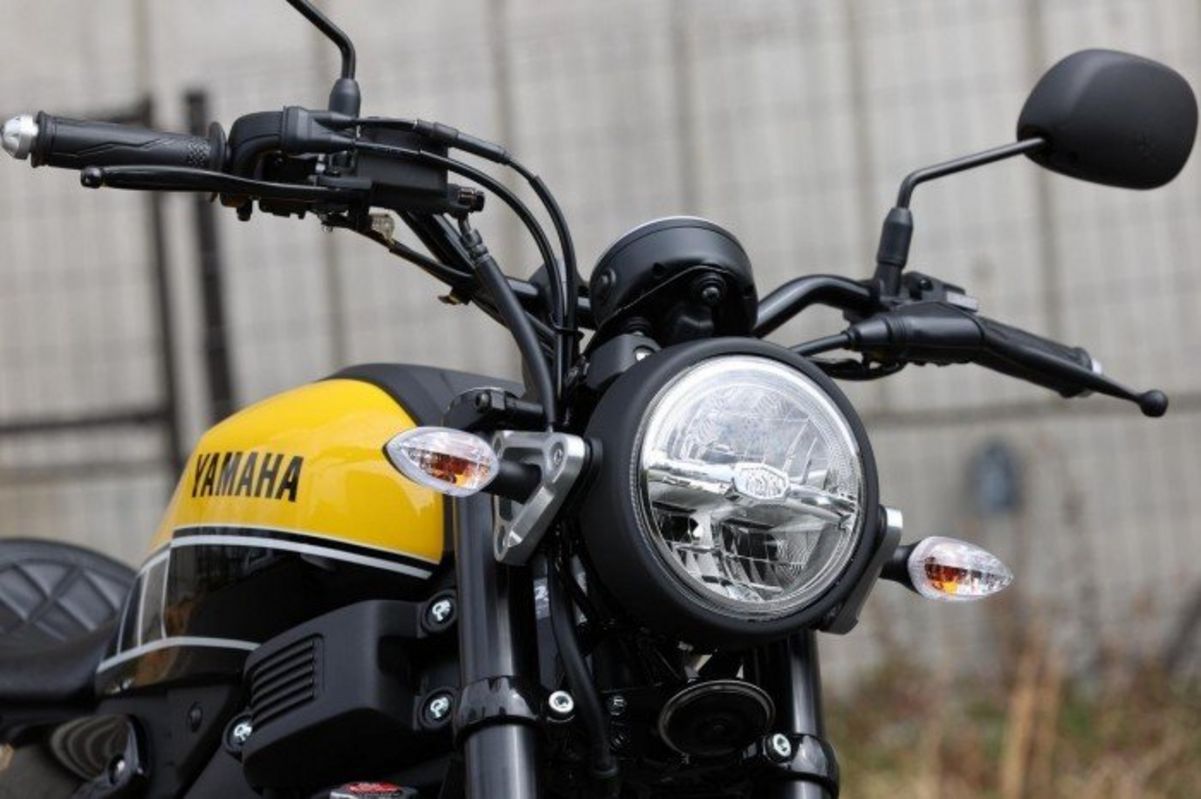 Yamaha XSR155 2026 ra mắt: Huyền thoại côn tay Sport Heritage