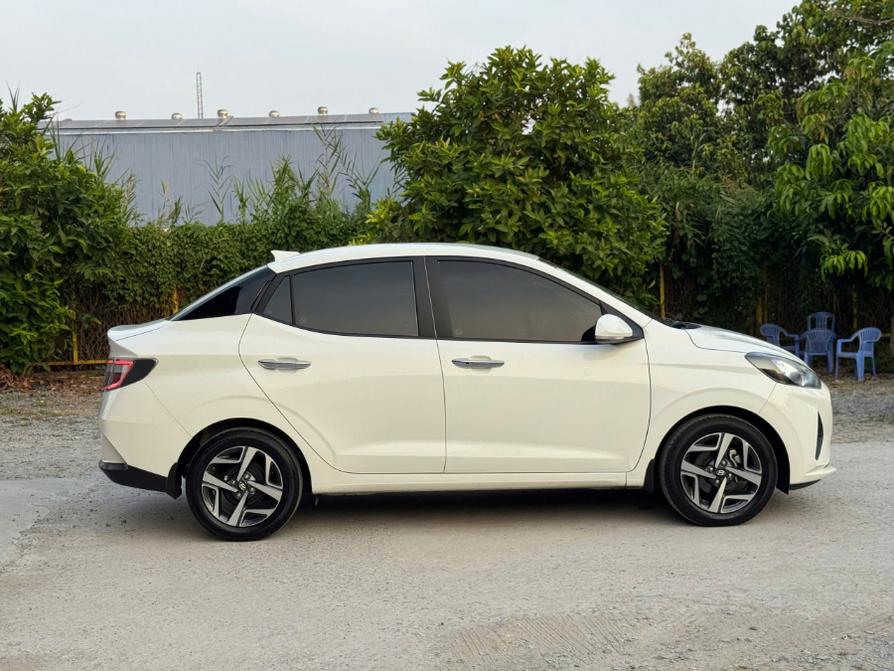 Hyundai Grand i10 Sedan AT 2021 màu trắng