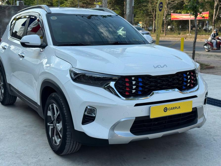 Kia Sonet Luxury 2022