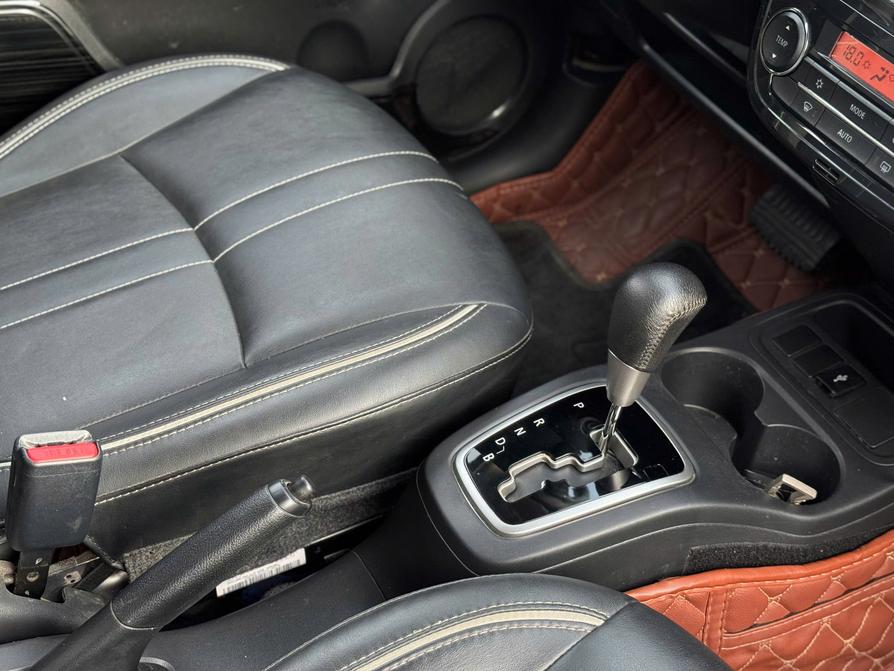 Mitsubishi Attrage Premium 2021