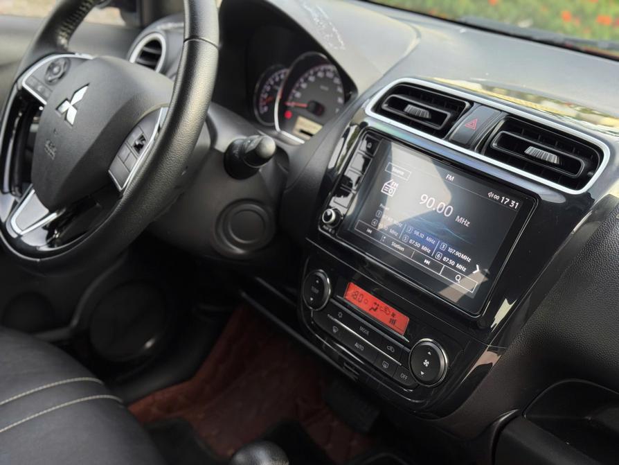 Mitsubishi Attrage Premium 2021