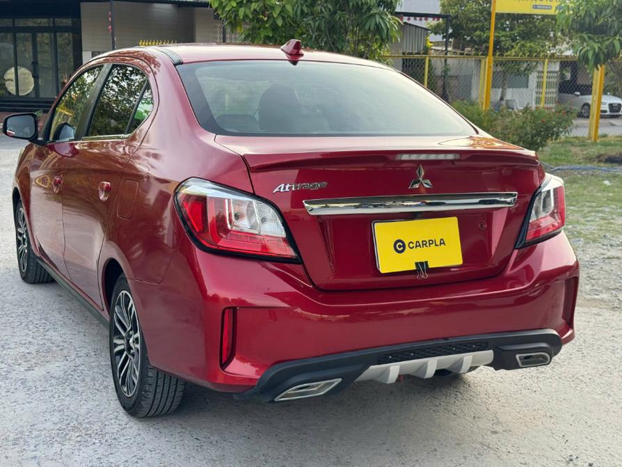 Mitsubishi Attrage Premium 2021
