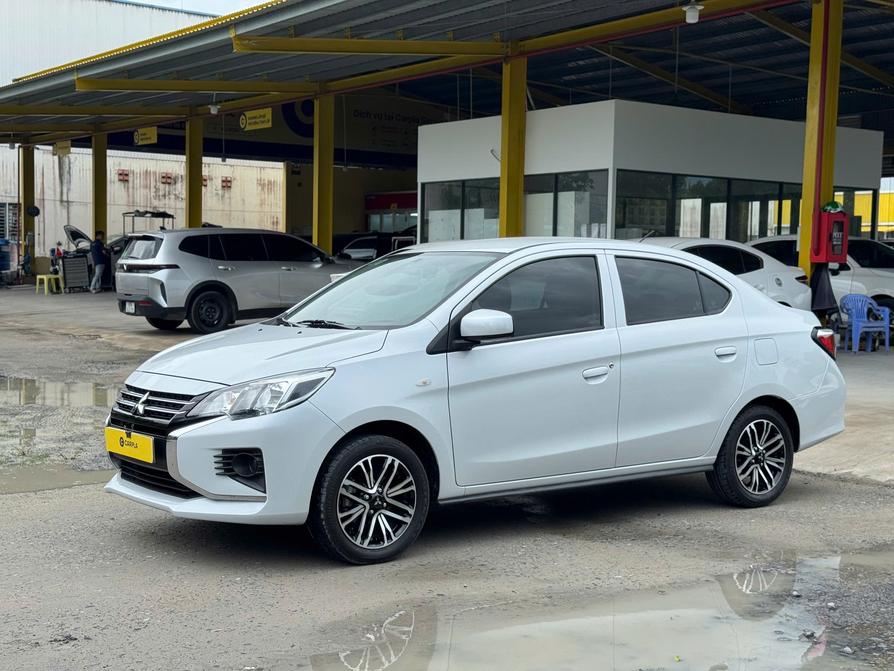 Mitsubishi Attrage Số sàn 2024 màu trắng