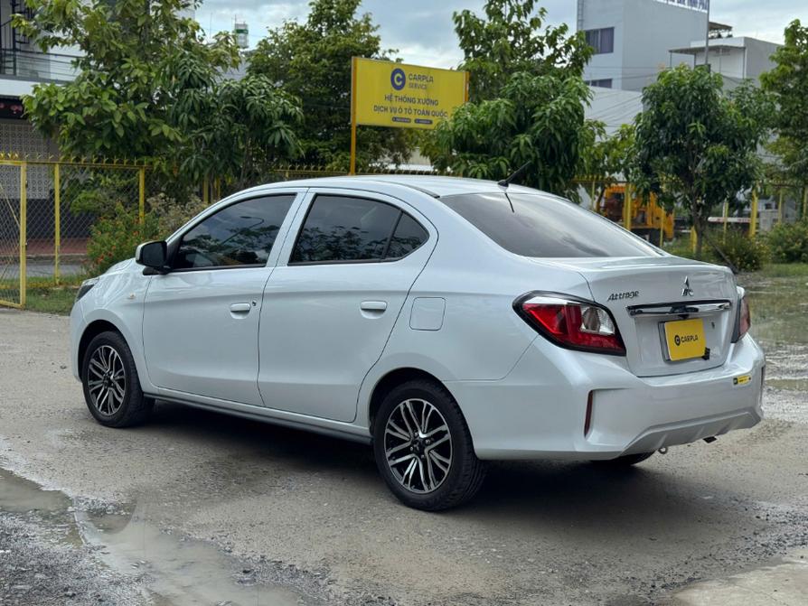 Mitsubishi Attrage Số sàn 2024 màu trắng