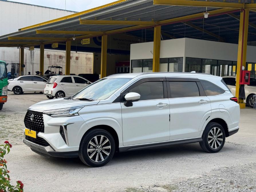 Toyota Veloz Cross CVT 2025 màu trắng