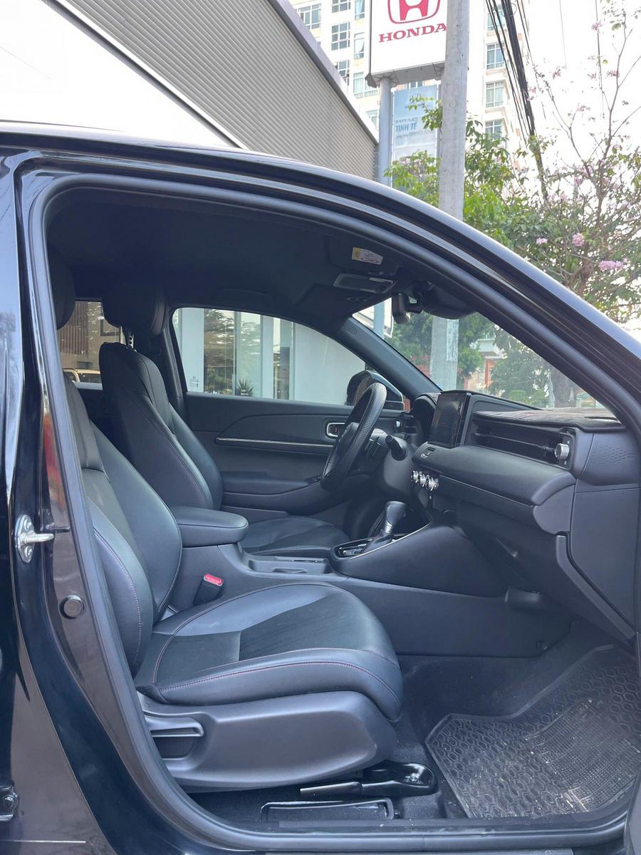 Honda HR-V RS 2024 màu đen
