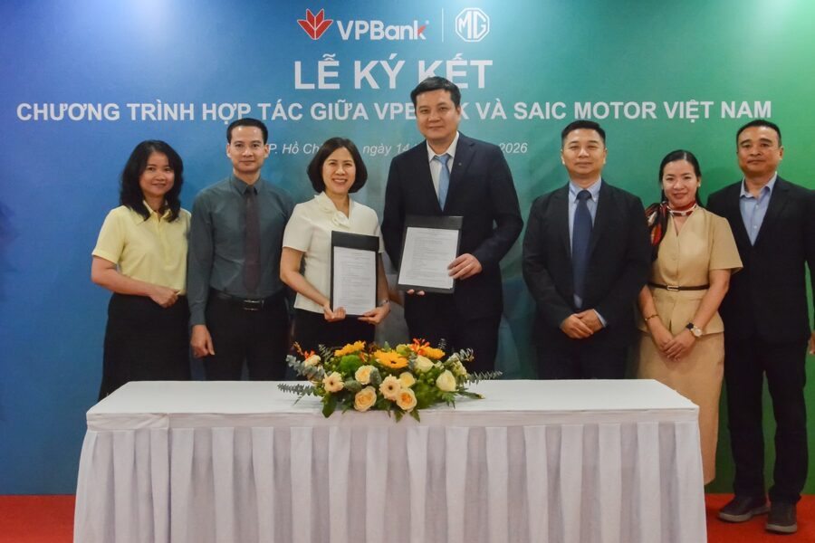 MG Việt Nam và VPBank ký kết hợp tác tài chính cho khách mua xe