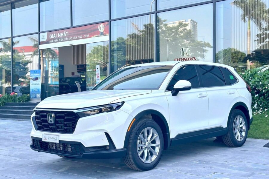 Honda CR-V gắn bảng U-Select tại đại lý Honda Cần Thơ