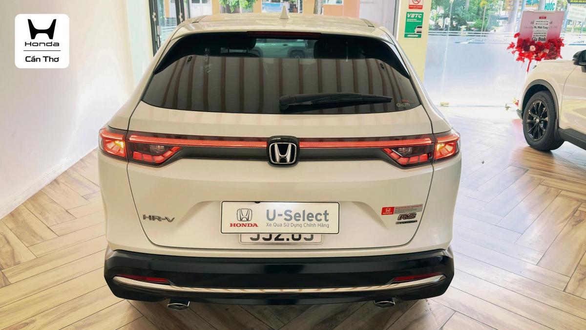 Honda HR-V RS 2022 màu trắng ngọc trai