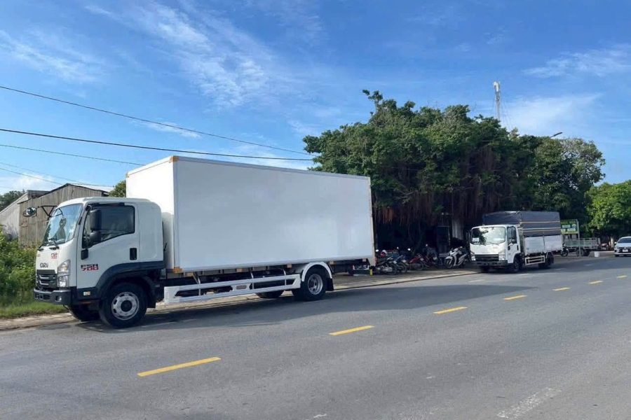 Xe tải Isuzu F-Series trưng bày tại sự kiện Duyên Hải, Vĩnh Long