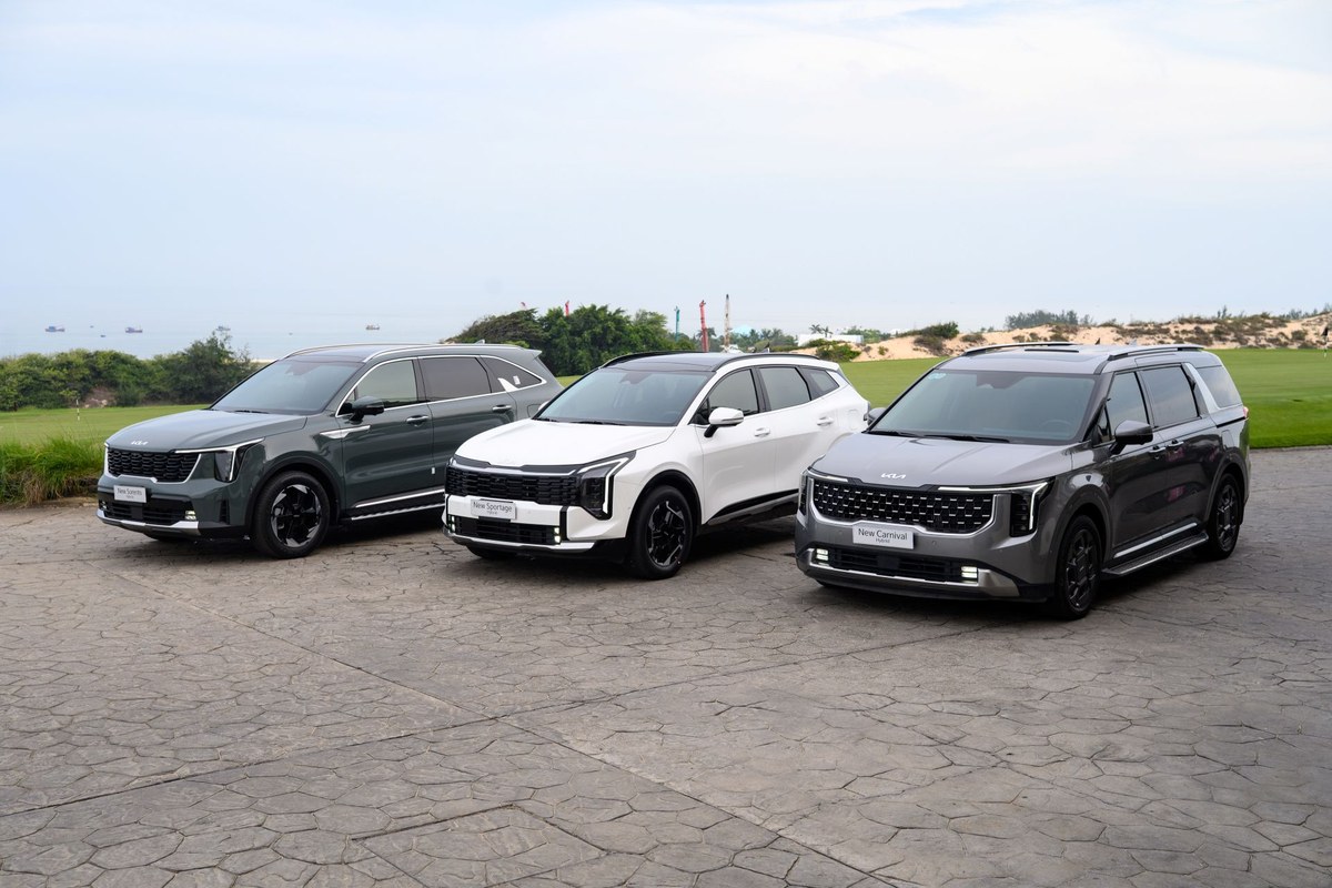 Ba mẫu SUV Hybrid New Sorento, New Sportage và New Carnival trưng bày tại Kia Hybrid Day