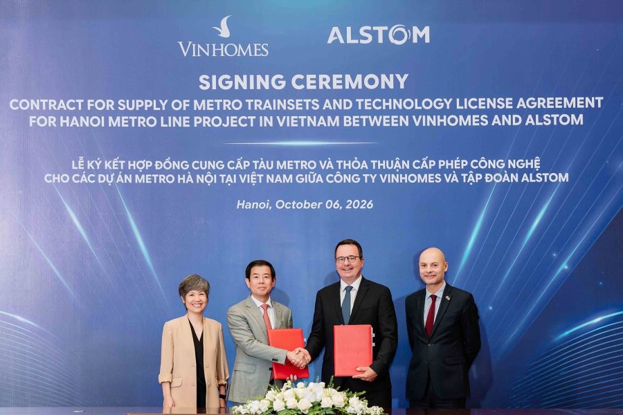 Lễ ký hợp đồng cung cấp tàu metro và cấp phép công nghệ cho các dự án metro Hà Nội